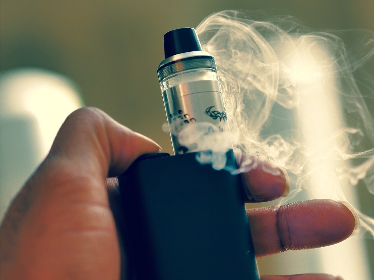 الحكيم-فرات--السجائر-الالكترونية