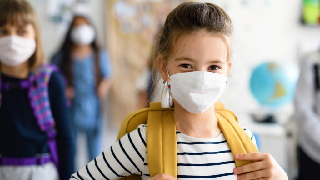 أطفالك-والكمامات